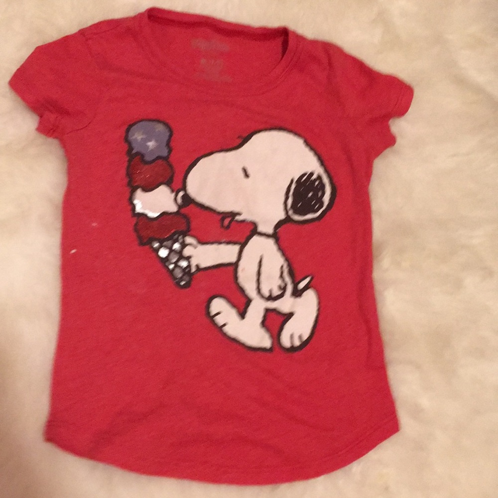Red Snoopy Themed Short Sleeves T-Shirt